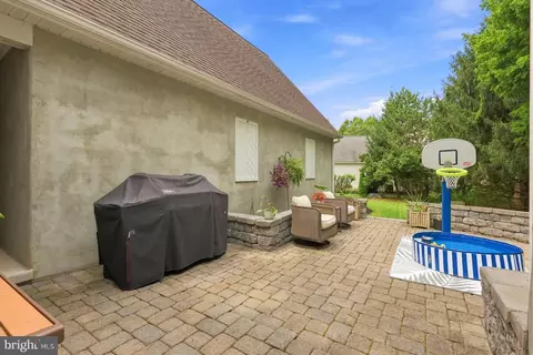 Exterior - 744 Goose Neck Dr, Lititz, PA 17543 photo 9 of 10