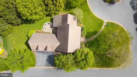 View/Area - 744 Goose Neck Dr, Lititz, PA 17543 photo 1 of 8
