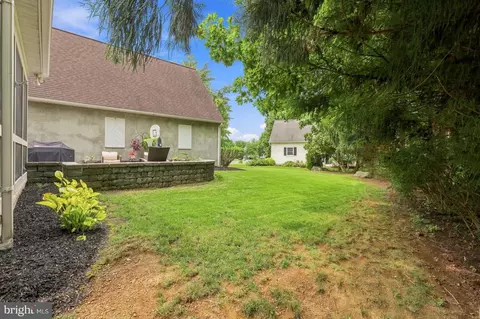 Exterior - 744 Goose Neck Dr, Lititz, PA 17543 photo 7 of 10