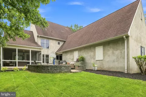 Exterior - 744 Goose Neck Dr, Lititz, PA 17543 photo 8 of 10