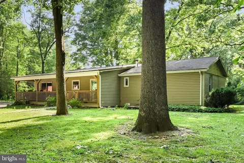 Exterior - 233 Acorn Ln, Lititz, PA 17543 photo 20 of 21