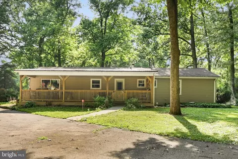 Exterior - 233 Acorn Ln, Lititz, PA 17543 photo 21 of 21