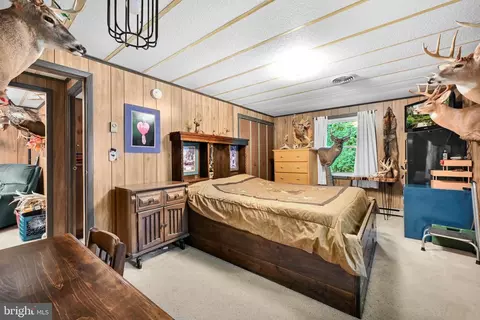 Bedroom - 233 Acorn Ln, Lititz, PA 17543 photo 1 of 4