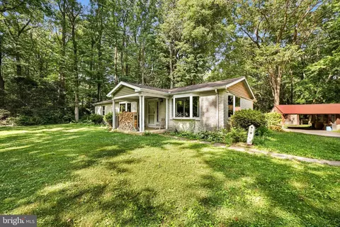 Exterior - 233 Acorn Ln, Lititz, PA 17543 photo 8 of 21