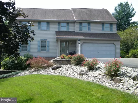 438 Pennsy Rd, New Providence, PA 17560