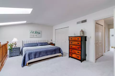 Bedroom - 127 Pepperton Ct, Lititz, PA 17543 photo 4 of 8