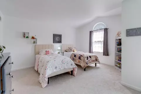 Bedroom - 127 Pepperton Ct, Lititz, PA 17543 photo 1 of 8