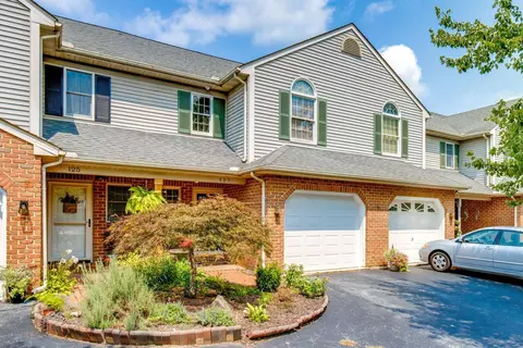 Exterior - 127 Pepperton Ct, Lititz, PA 17543 photo 3 of 6