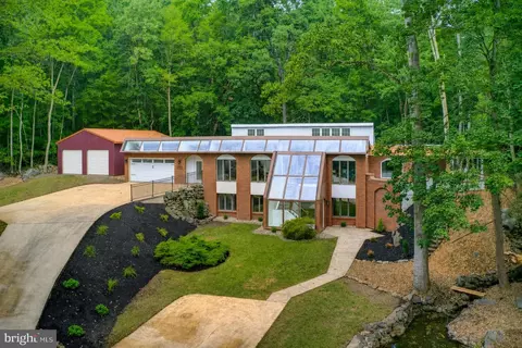 1353 Hilltop Rd, Narvon, PA 17555