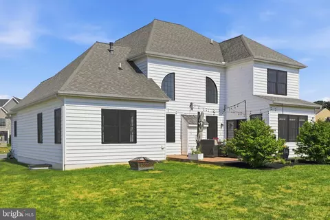 Exterior - 5 Alexa Dr, Lititz, PA 17543 photo 8 of 18