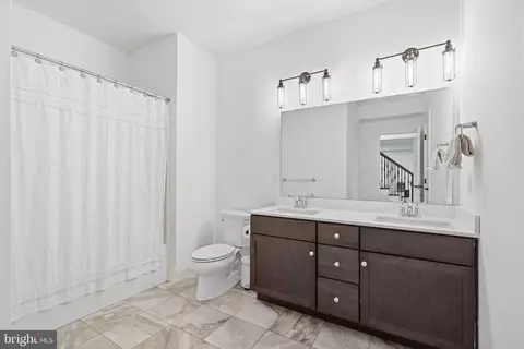 Bath - 5 Alexa Dr, Lititz, PA 17543 photo 10 of 10