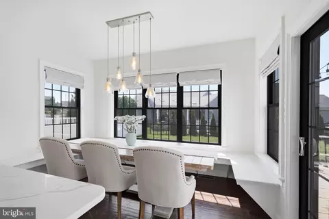 Dining - 5 Alexa Dr, Lititz, PA 17543 photo 2 of 3