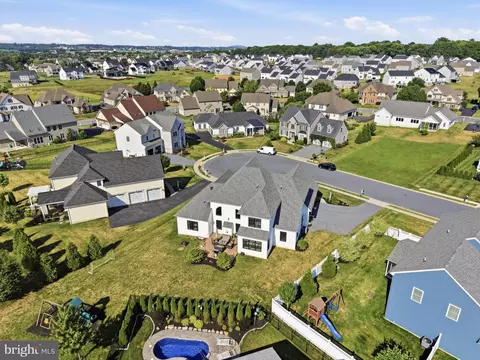View/Area - 5 Alexa Dr, Lititz, PA 17543 photo 2 of 7