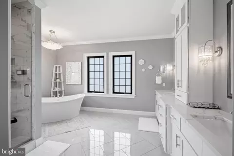 Bath - 5 Alexa Dr, Lititz, PA 17543 photo 3 of 10