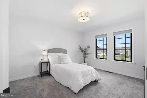 Bedroom - 5 Alexa Dr, Lititz, PA 17543 photo 8 of 13