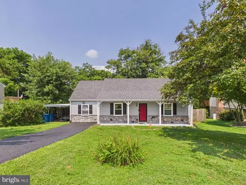3828 Hillcrest Dr, Columbia, PA 17512