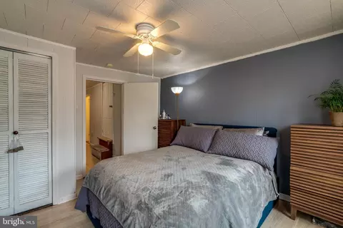 Bedroom - 375 E Main St, Lititz, PA 17543 photo 3 of 9