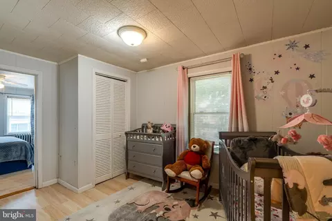 Bedroom - 375 E Main St, Lititz, PA 17543 photo 5 of 9