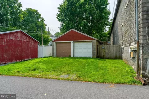 Exterior - 375 E Main St, Lititz, PA 17543 photo 5 of 6
