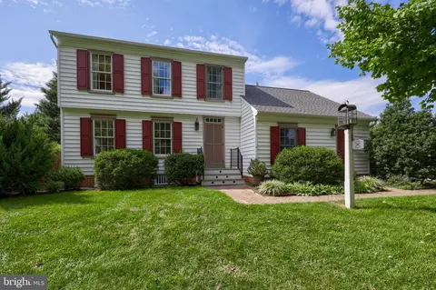 Exterior - 348 Squire Ln, Lititz, PA 17543 photo 8 of 8