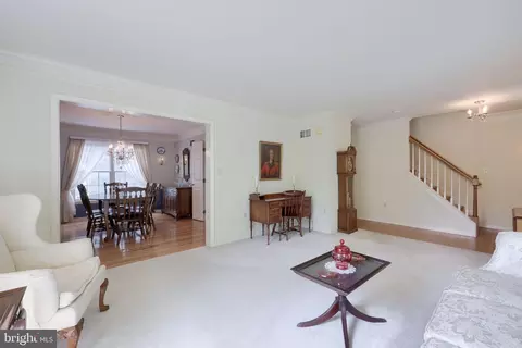 Entry Way - 348 Squire Ln, Lititz, PA 17543 photo 3 of 4