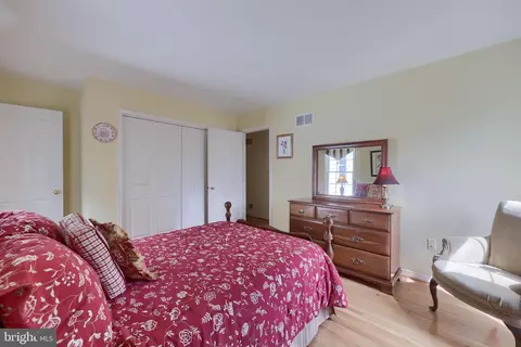 Bedroom - 348 Squire Ln, Lititz, PA 17543 photo 3 of 6