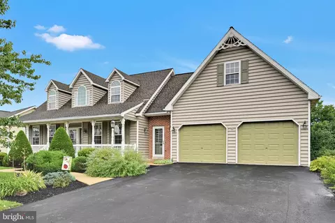 1310 Harvest Dr, Denver, PA 17517