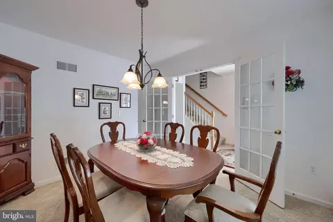 Dining - 524 Thornberry Ln, Lititz, PA 17543 photo 1 of 2