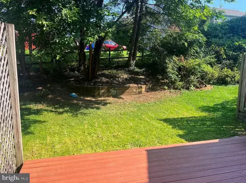 Exterior - 404 Cardinal Rd, Lititz, PA 17543 photo 3 of 3