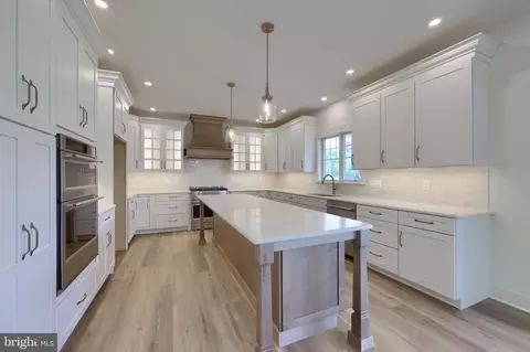 Kitchen - 513 Cheltenham Ct, Lititz, PA 17543 photo 4 of 6