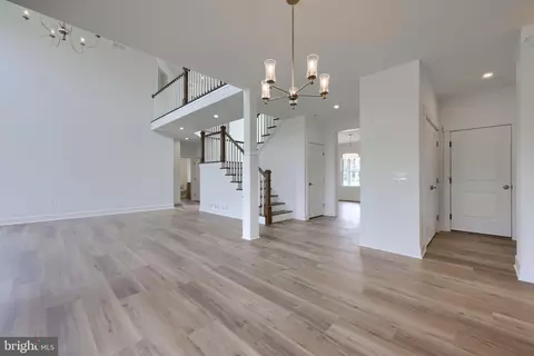 Entry Way - 513 Cheltenham Ct, Lititz, PA 17543 photo 12 of 20
