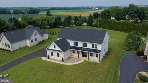 View/Area - 513 Cheltenham Ct, Lititz, PA 17543 photo 1 of 6
