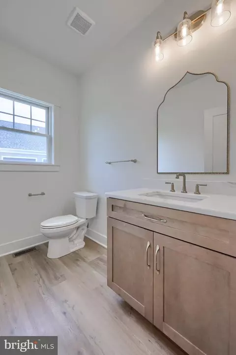 Bath - 513 Cheltenham Ct, Lititz, PA 17543 photo 1 of 11