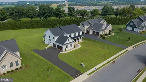 View/Area - 513 Cheltenham Ct, Lititz, PA 17543 photo 2 of 6
