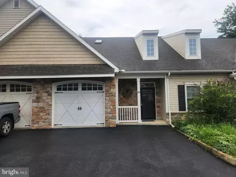 964 Elm Ave, Lancaster, PA 17603