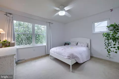 Bedroom - 900 Sloan St, Lititz, PA 17543 photo 4 of 5