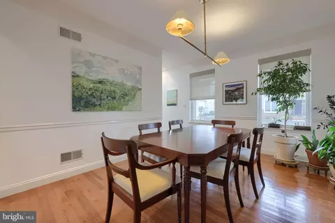 Dining - 900 Sloan St, Lititz, PA 17543 photo 4 of 5