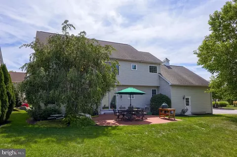 Exterior - 900 Sloan St, Lititz, PA 17543 photo 5 of 10