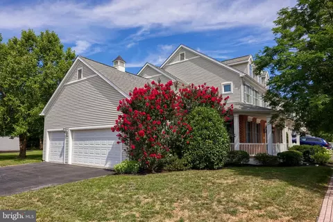 Exterior - 900 Sloan St, Lititz, PA 17543 photo 9 of 10