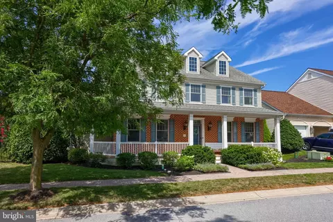 Exterior - 900 Sloan St, Lititz, PA 17543 photo 7 of 10