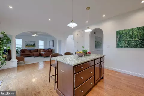 Entry Way - 900 Sloan St, Lititz, PA 17543 photo 3 of 6