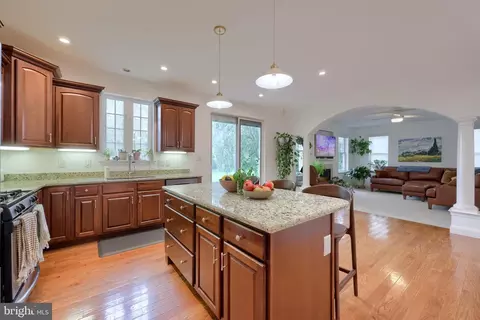 Kitchen - 900 Sloan St, Lititz, PA 17543 photo 1 of 4
