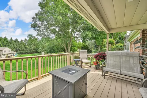 Exterior - 513 Lincoln Rd, Lititz, PA 17543 photo 7 of 8