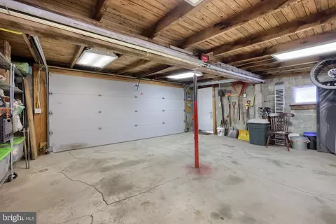 Exterior - 925 Maple St, Lititz, PA 17543 photo 12 of 12