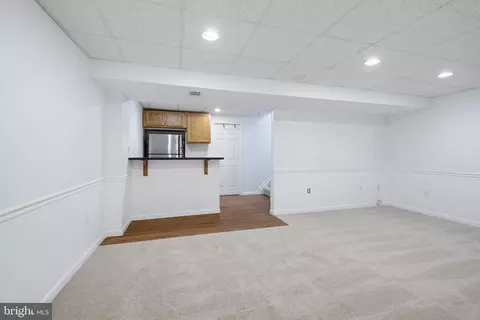Living - 766 Keller Dr, Lititz, PA 17543 photo 4 of 5