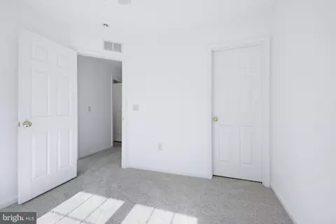 Bedroom - 766 Keller Dr, Lititz, PA 17543 photo 4 of 7