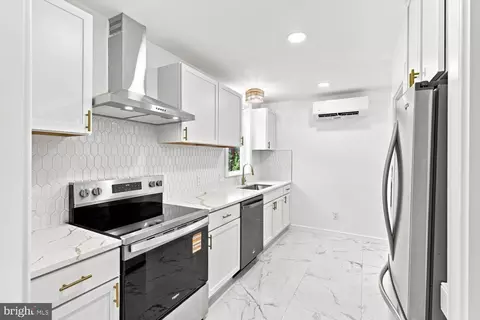 Kitchen - 1616 Lampeter Rd, Lancaster, PA 17602 photo 1 of 1