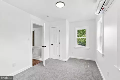 Bedroom - 1616 Lampeter Rd, Lancaster, PA 17602 photo 4 of 10