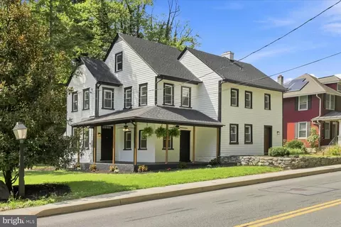 1616 Lampeter Rd, Lancaster, PA 17602