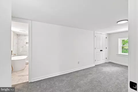Bedroom - 1616 Lampeter Rd, Lancaster, PA 17602 photo 8 of 10